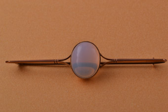9ct Rose Gold Vintage Brooch With Opaline Glass