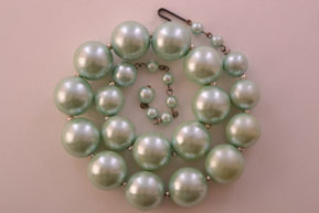 Vintage Graded Bead Necklace