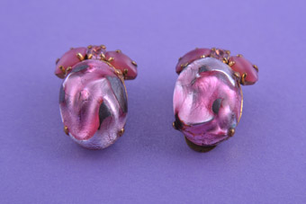 1950's Glassy Pink Clip On Earrings