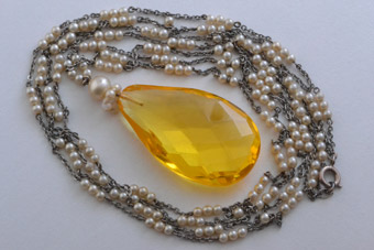 Art Deco Necklace With Glass And Faux Pearls