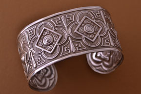 Silver Retro Candida Cuff Bangle