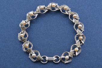 1950's Bracelet With Marcasite And Faux Pearls