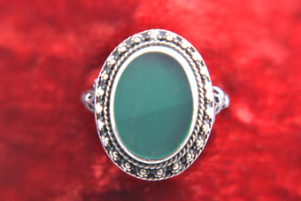 Silver Vintage Ring With Oval Green Stone