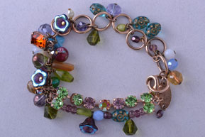 Modern Mariana Bracelet With Beads And Paste