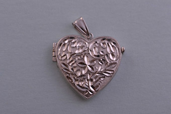 9ct White Gold Modern Opening Heart Locket