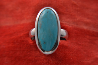 Silver Modern Oval-Shaped Ring With Turquoise