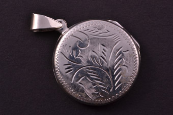 Modern Silver Opening Locket With Engraving