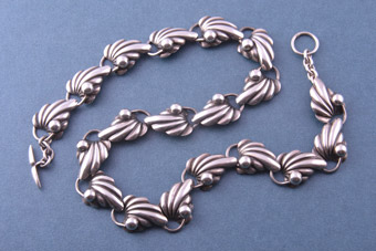 Silver Retro Necklace