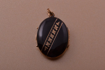 15ct Rose Gold And Black Enamel Victorian Locket