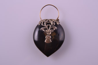 Gold Victorian Pendant