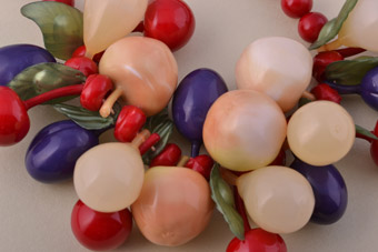 Plastic Retro Necklace