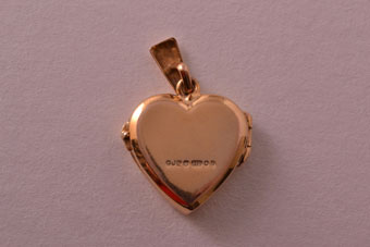 Gold Vintage Heart Locket