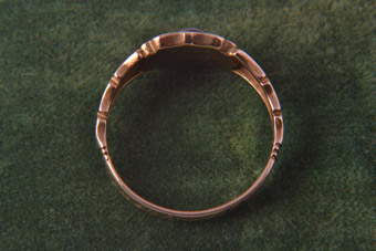 9ct Gold Victorian Ring