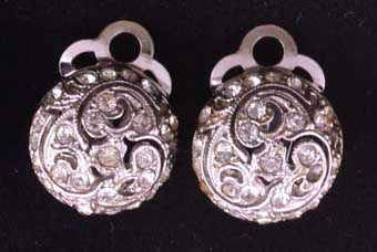 Vintage Clip On Earrings
