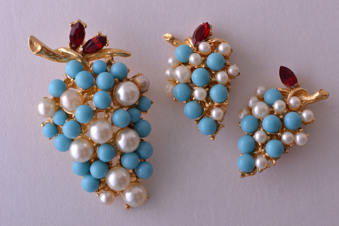 Demi Parure With Faux Pearls And Faux Turquoise