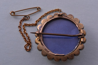 Gold Victorian Brooch