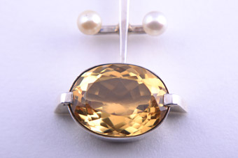 Silver Retro Pendant