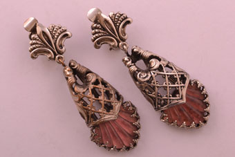 Vintage Clip On Earrings