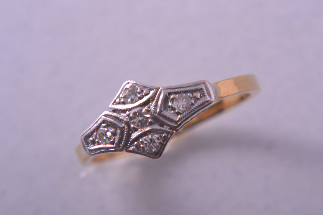 18ct Gold 1920's Art Deco Ring With Diamonds