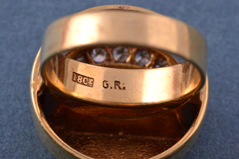 18ct Gold Retro Ring