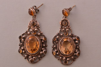 Silver Stud Filigree Earrings With Citrines