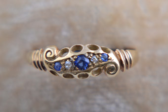 18ct Gold Victorian Ring
