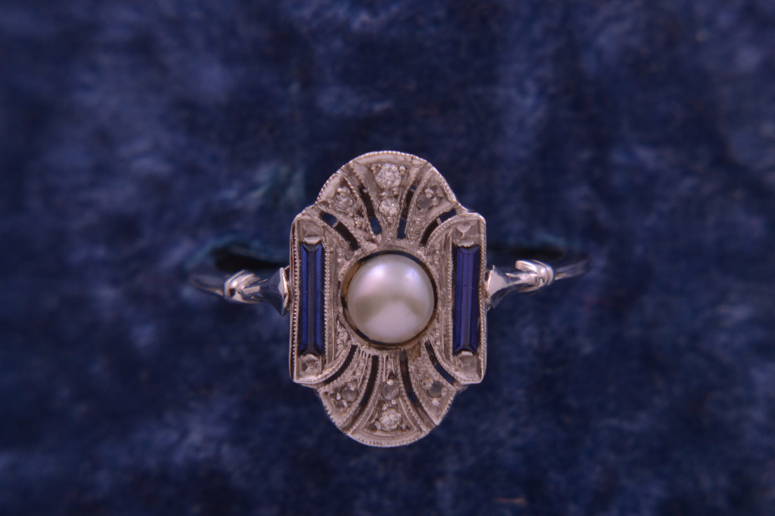 Ring With Sapphires, Diamonds And A Pearl