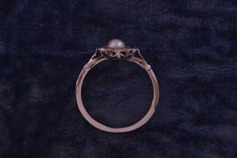 18ct Gold Art Deco Ring