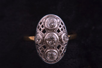 18ct Gold Art Deco Ring