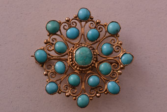 Gold Victorian Brooch