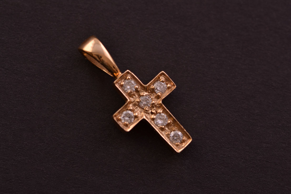 14ct Yellow Gold Modern Cross With Diamonds