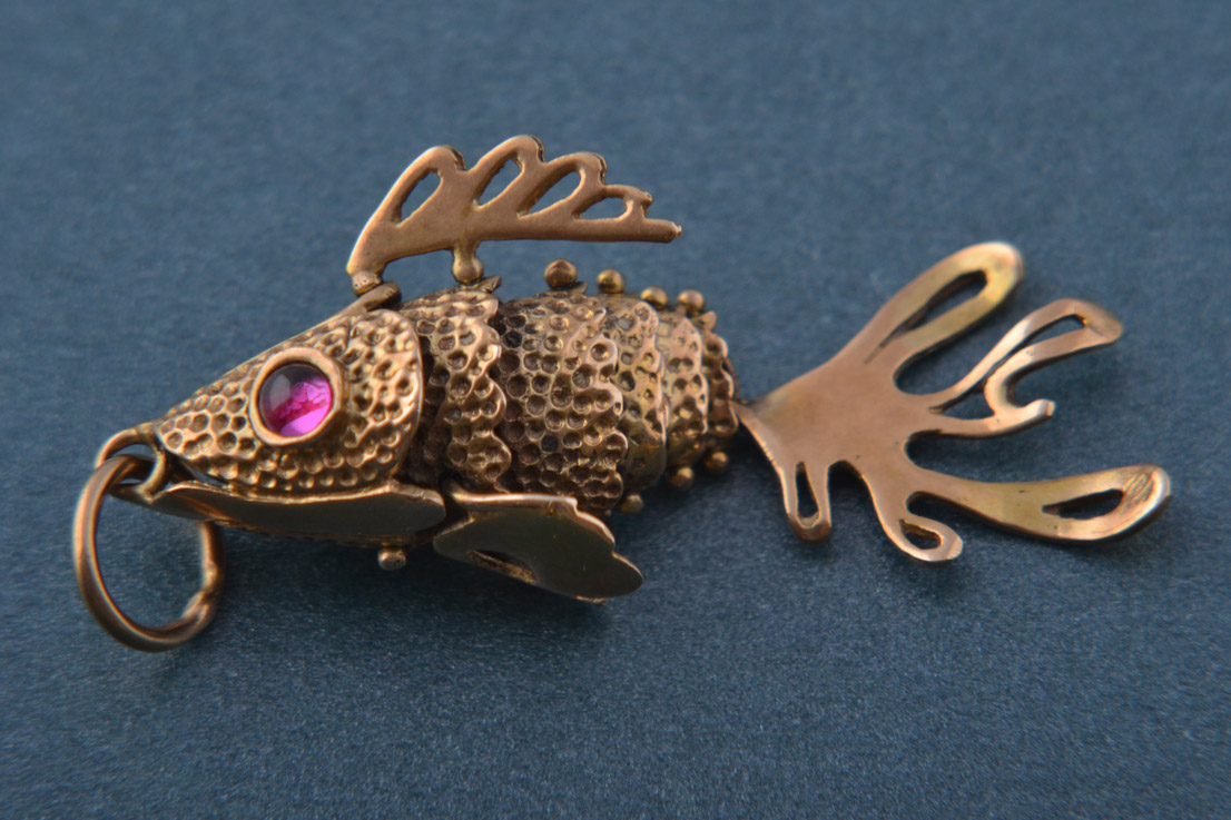 9ct Gold Fish Charm With Red Eyes