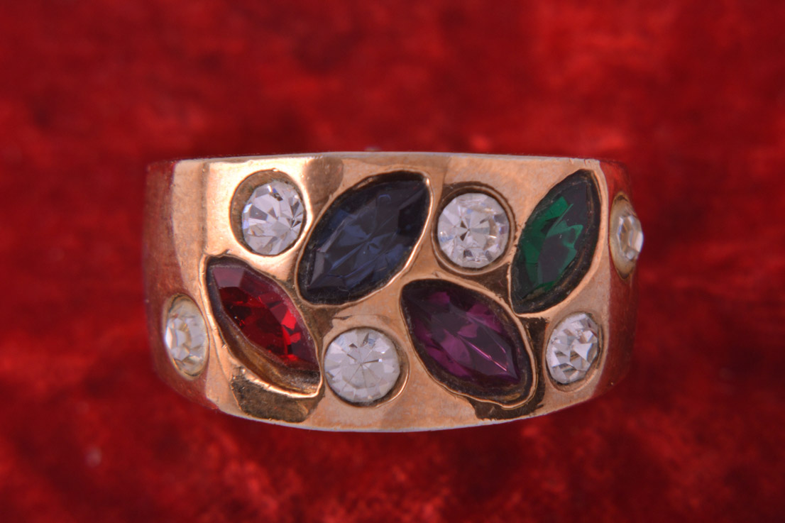 1980's Chunky Ring With Coloured Paste
