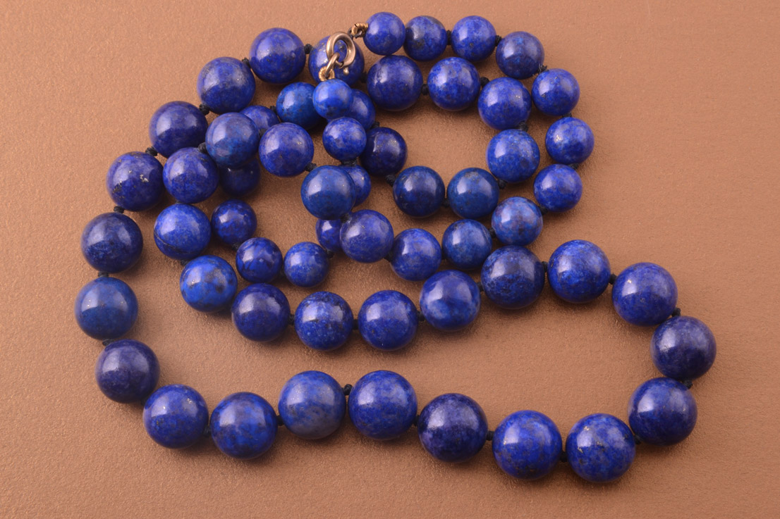 Vintage Necklace With Lapis Lazuli Beads