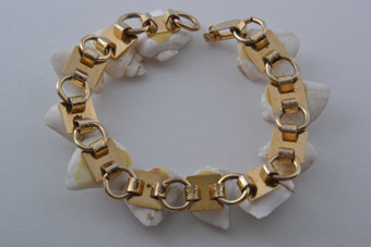 Shell Bracelet 