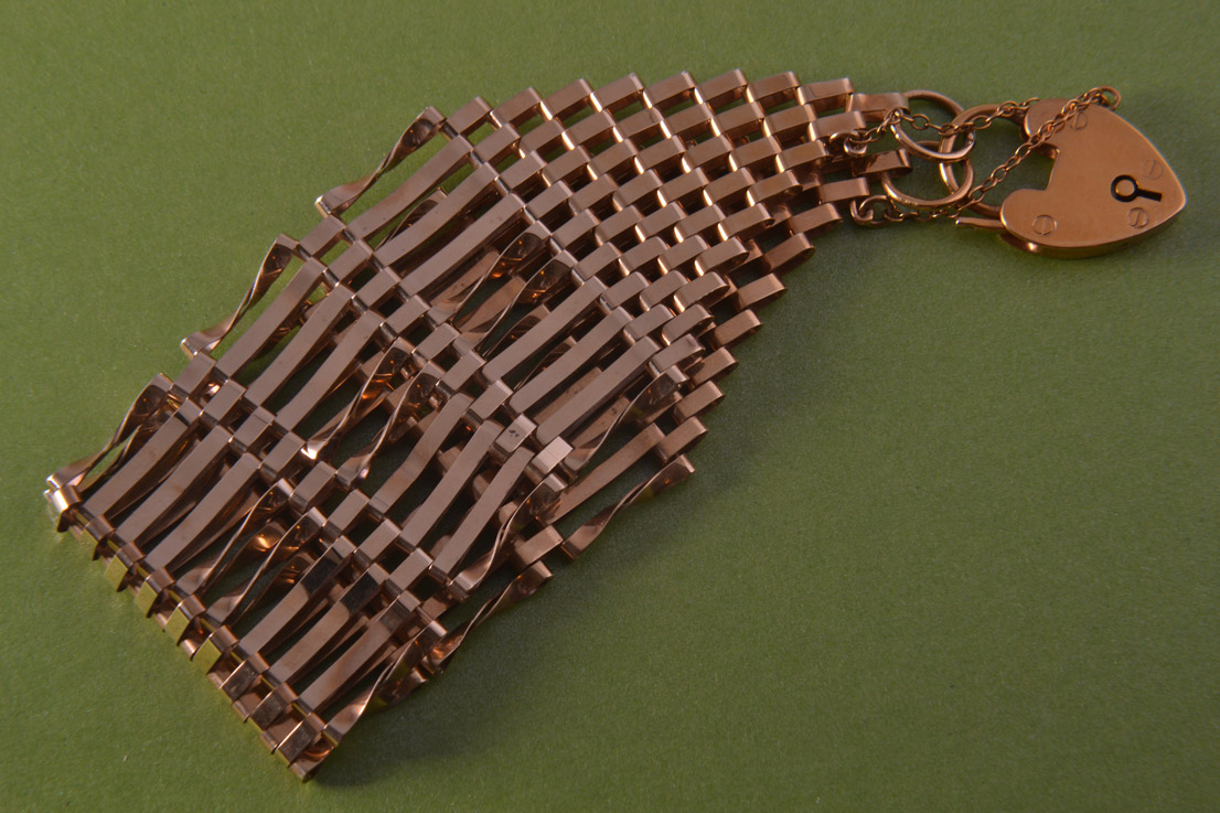 Gold Vintage Gate Bracelet With A Heart Padlock
