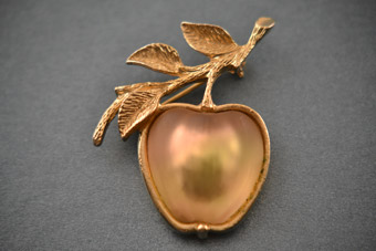 Gilt Vintage Apple Brooch