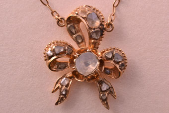 Gold Victorian Necklace