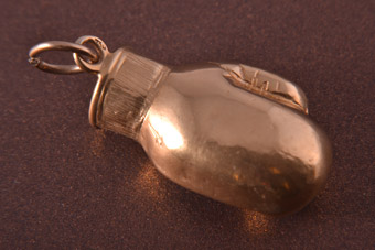 18ct Gold Boxing Charm