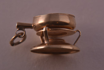 Gold Vintage Charm