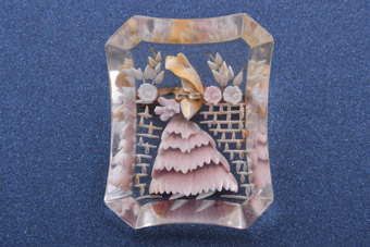 Lucite 1940's Brooch