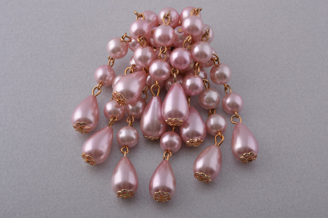 Vintage Brooch With Faux Pearls