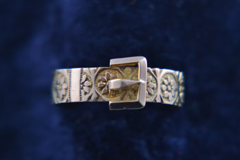 9ct Gold Victorian Ring