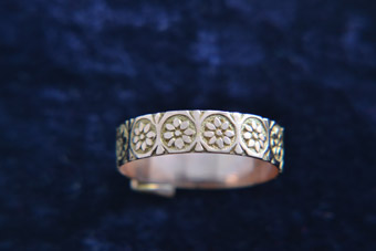 9ct Gold Victorian Ring