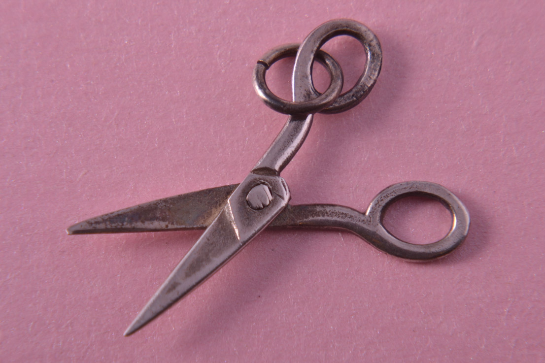 Silver Vintage Moveable Scissors Charm