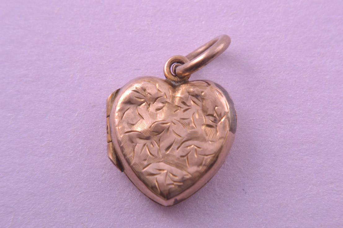 9ct Rose Gold Victorian Locket With Engraving