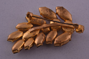 Gilt Floral Brooch