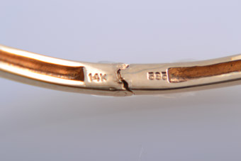 14ct Gold Modern Bangle