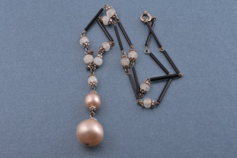 Art Deco Glass Bead Necklace