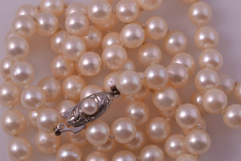Pearl Vintage Necklace